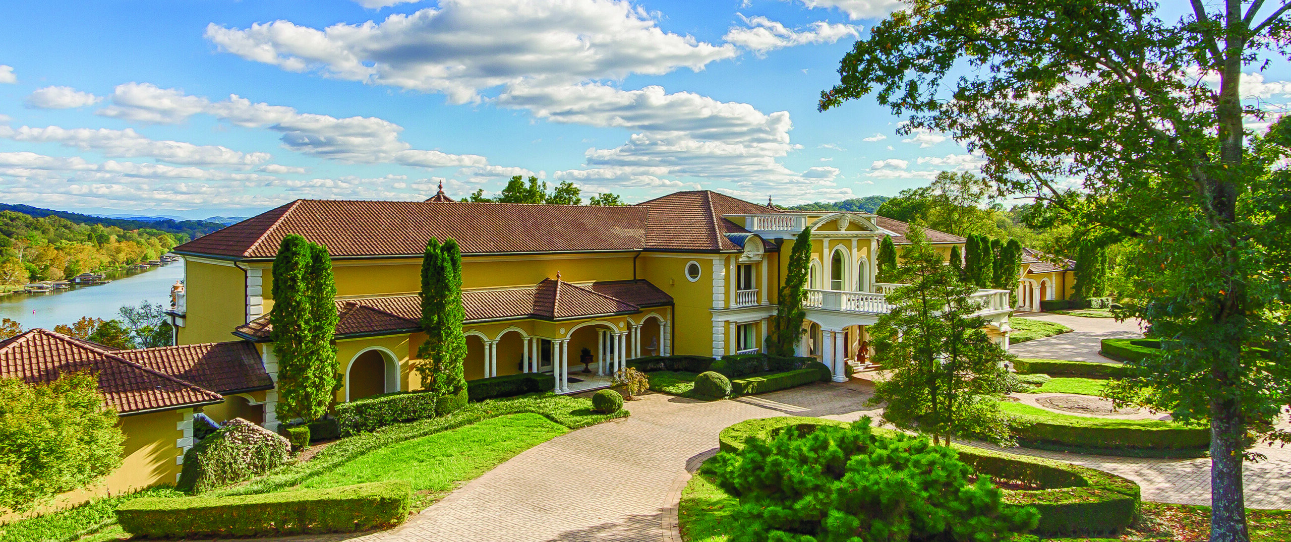 Featured image for “Furrow Auction Company to auction contents of 40,250-square-foot mansion Villa Collina”