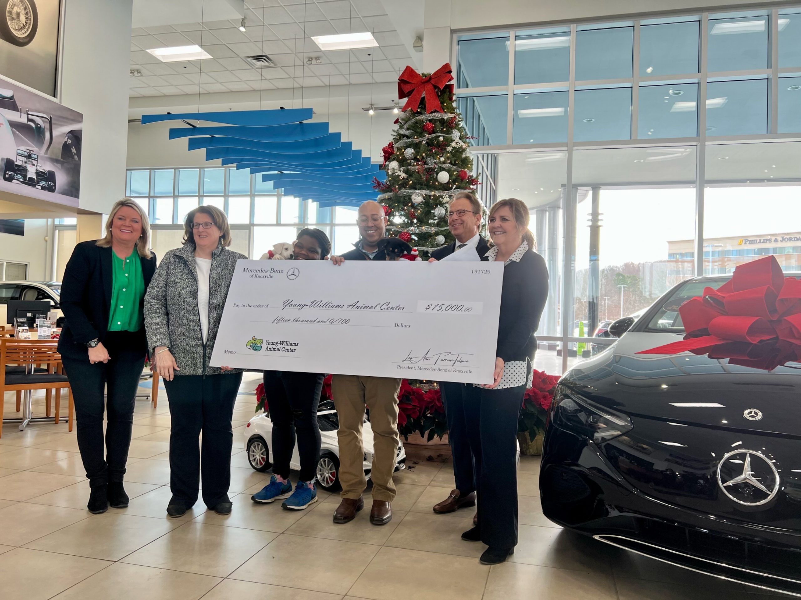 Featured image for “Mercedes-Benz of Knoxville gives $30K holiday gift to local animal shelters”